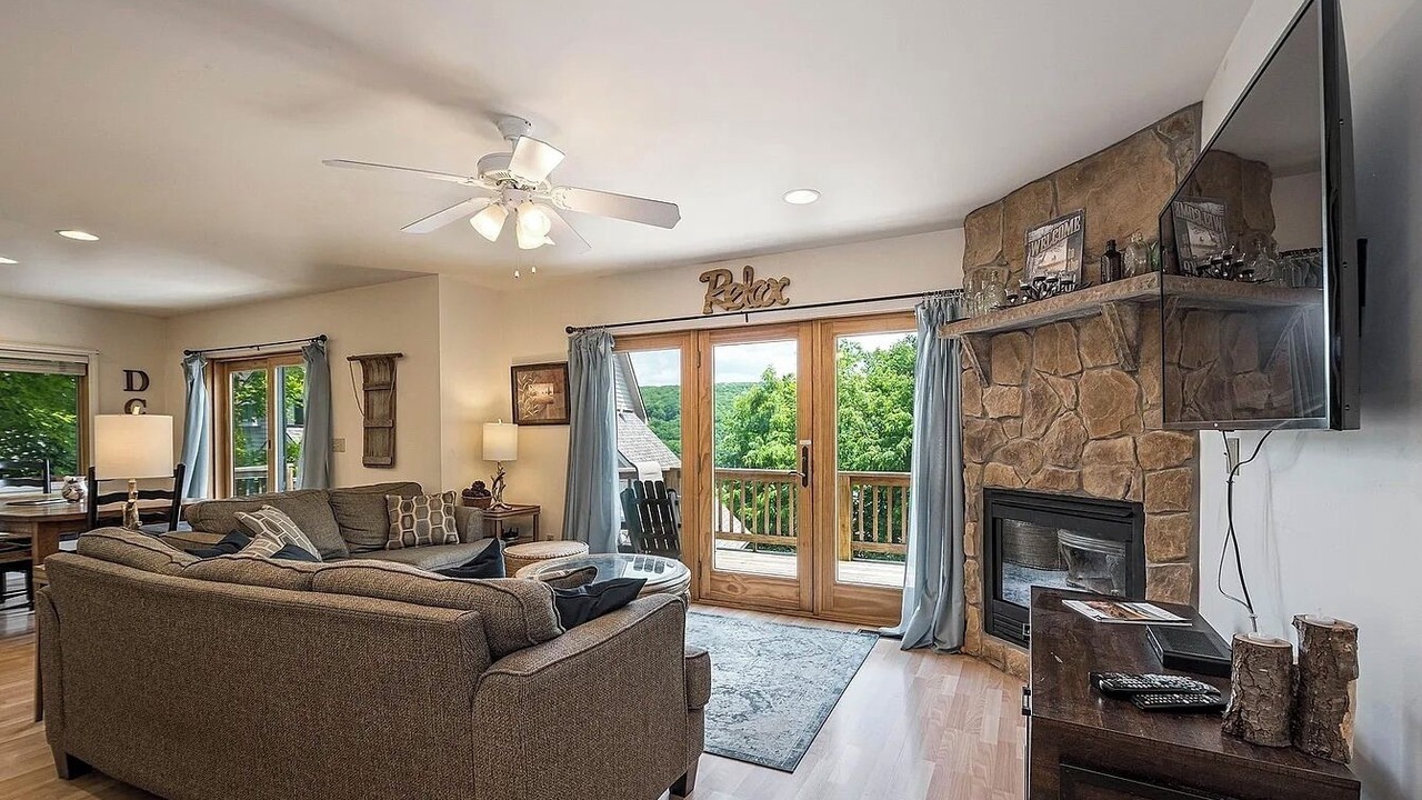 Photo of Livingroom in Mountainside