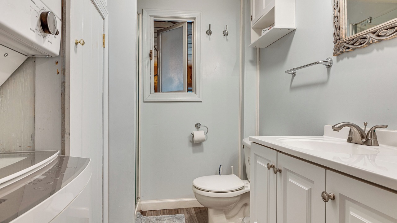 Photo of Bathroom in Freedom