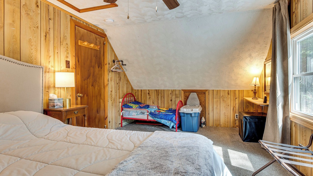 Photo of Bedroom in Freedom
