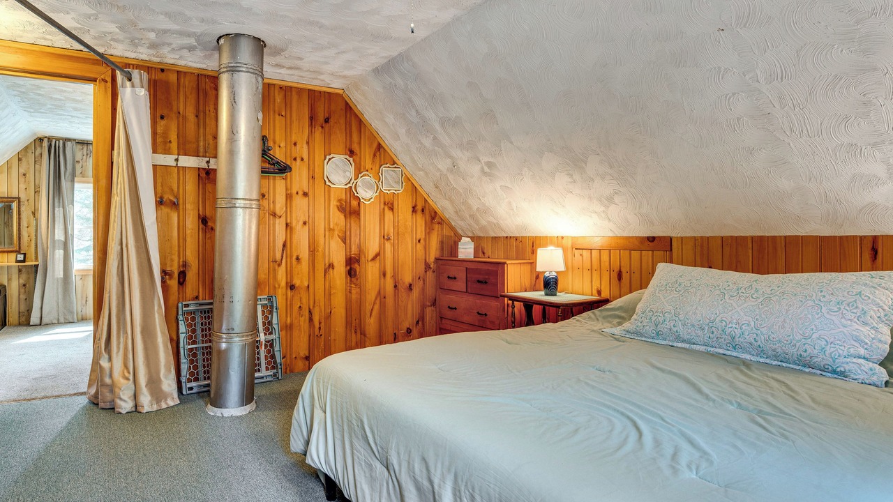 Photo of Bedroom in Freedom