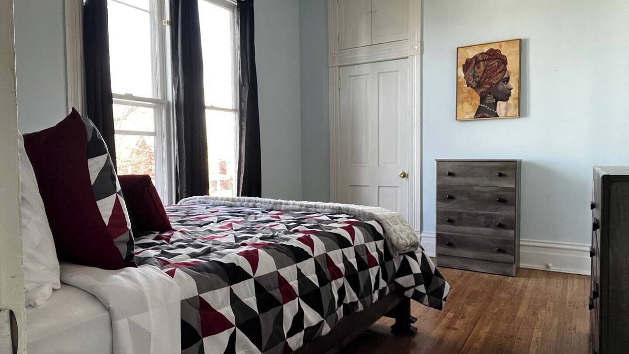 Photo of Bedroom in Huntington