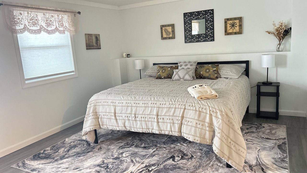 Photo of Bedroom in Winnisquam