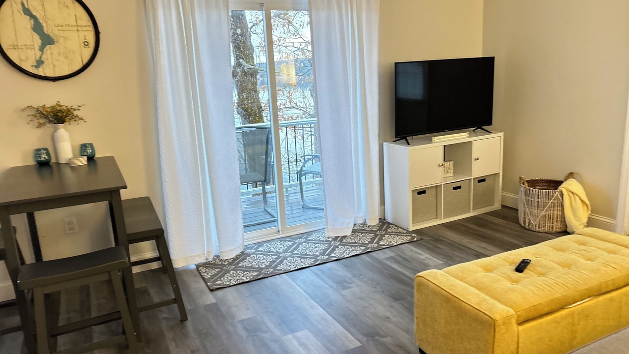 Photo of Livingroom in Winnisquam