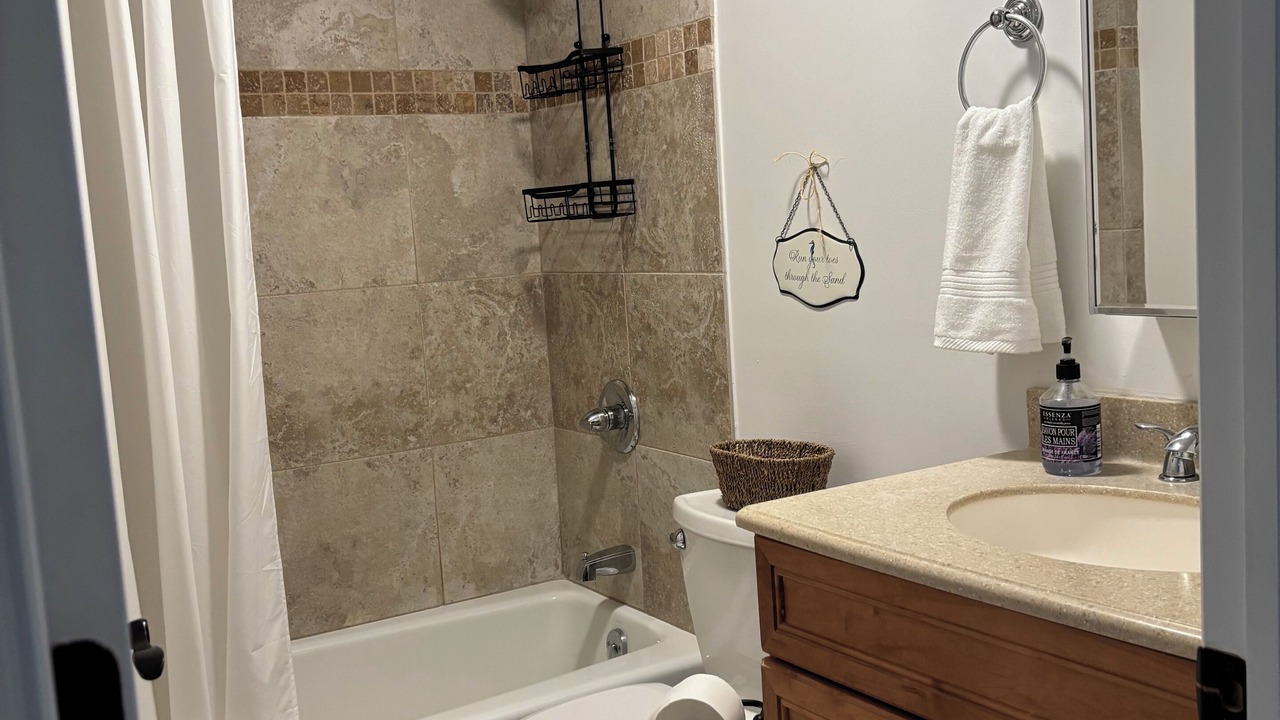 Photo of Bathroom in Culloden Shores