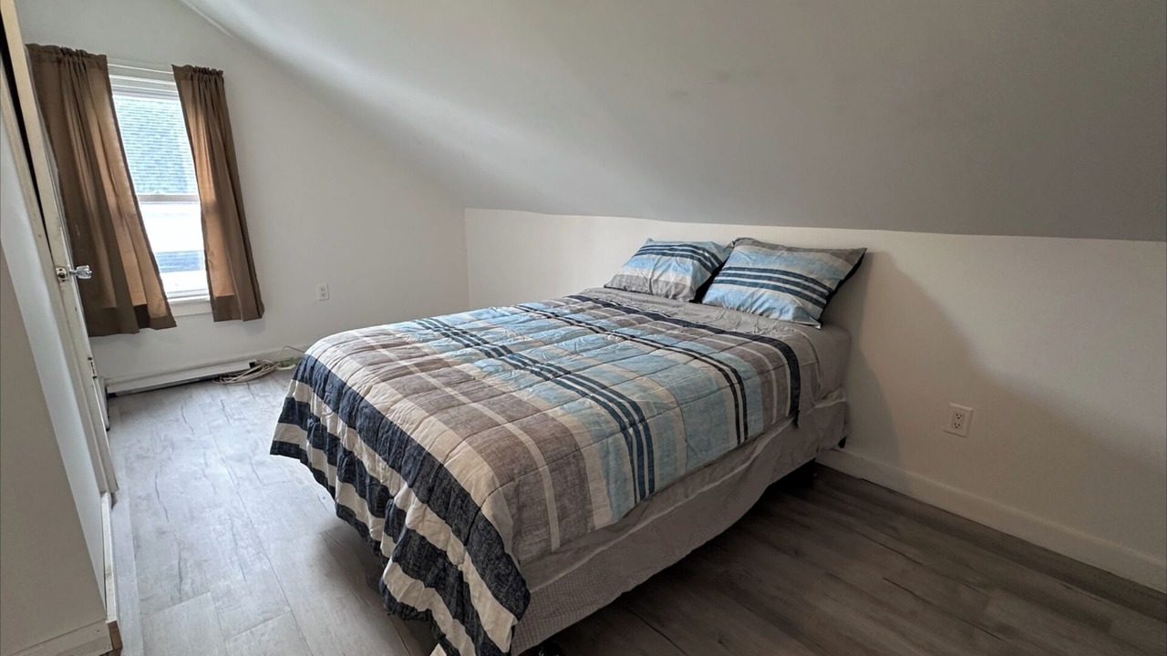 Photo of Bedroom in Glens Falls