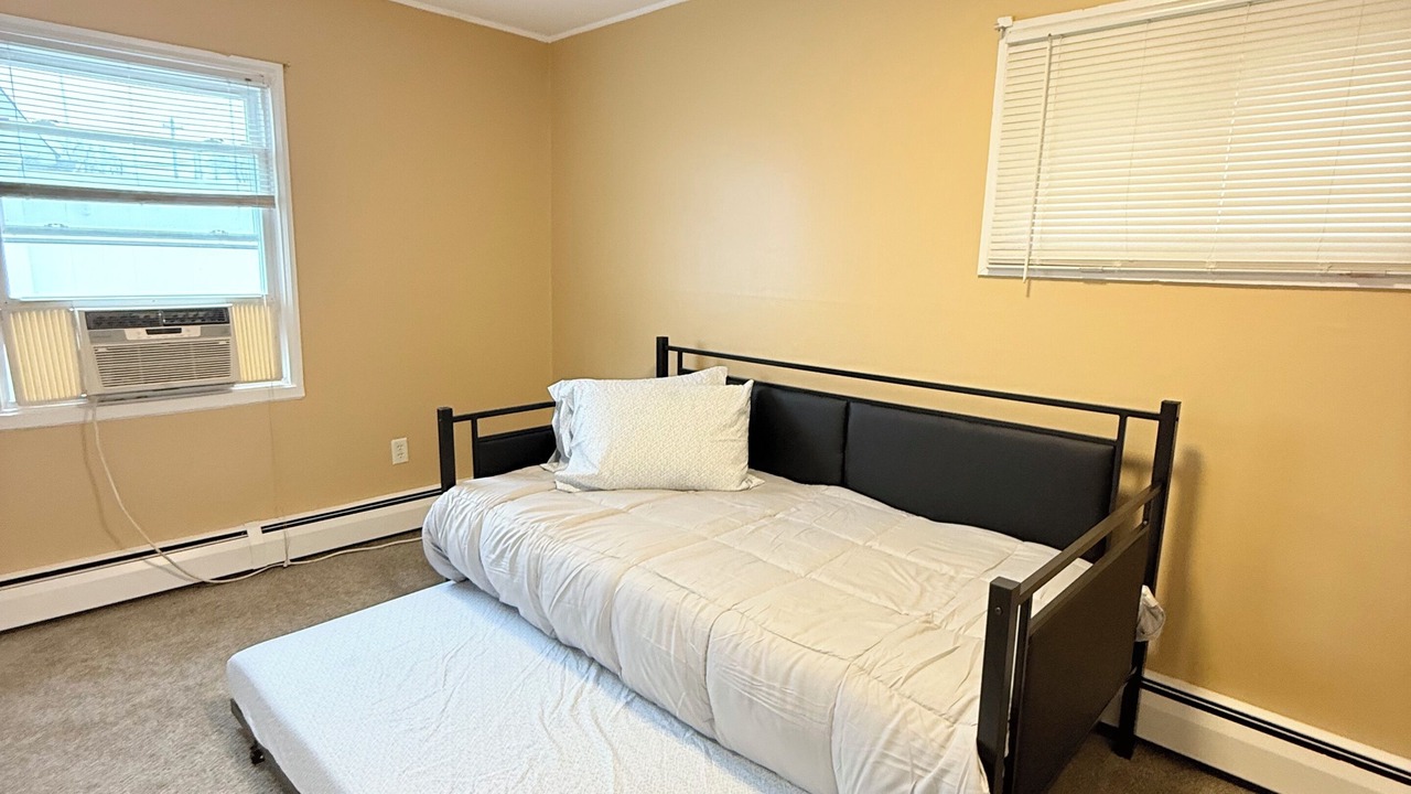 Photo of Bedroom in Levittown