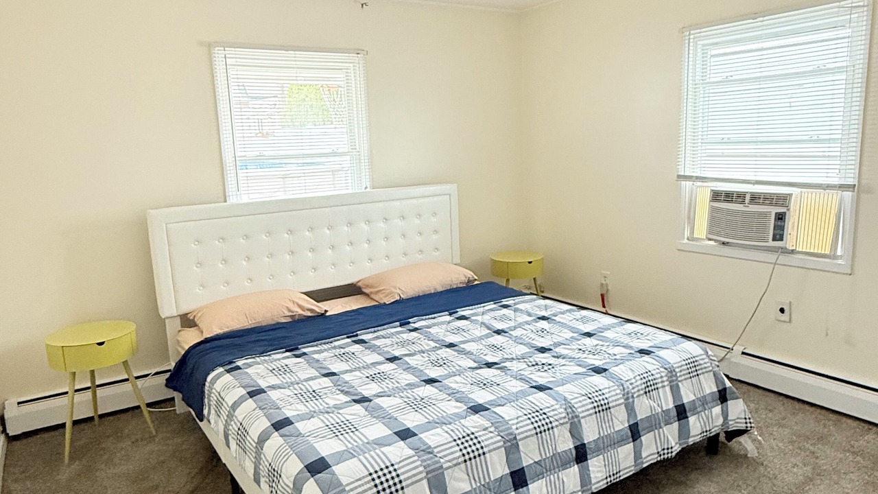 Photo of Bedroom in Levittown