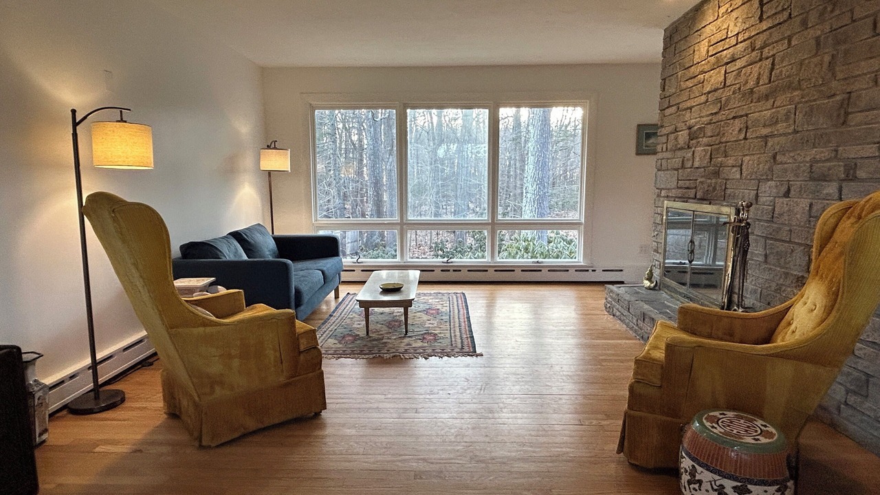 Photo of Livingroom in Rye Beach