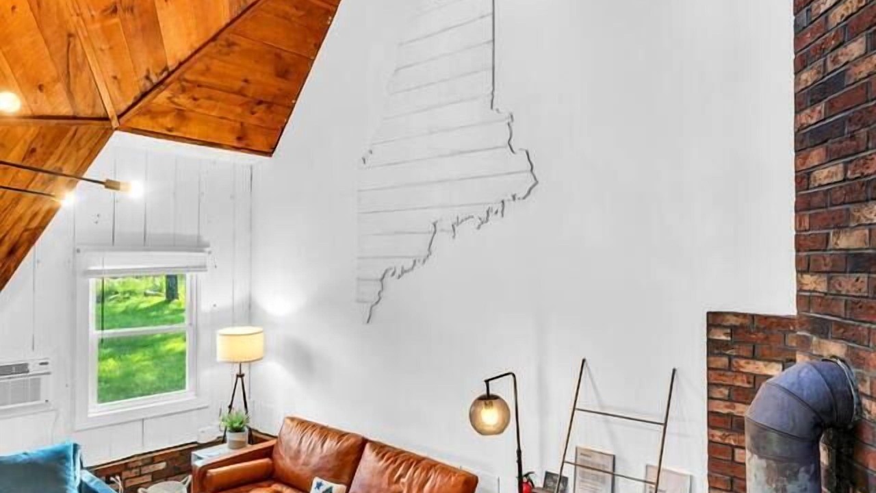 Photo of Livingroom in Milton