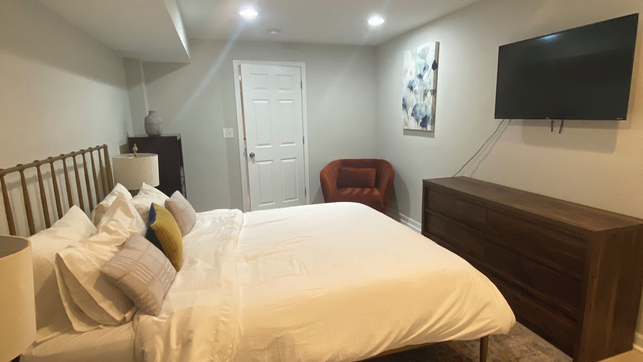 Photo of Bedroom in Leesburg