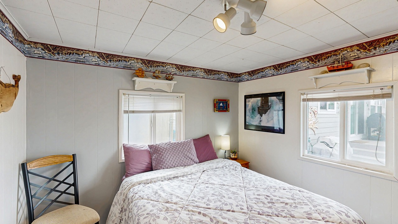 Photo of Bedroom in Winchester Bay