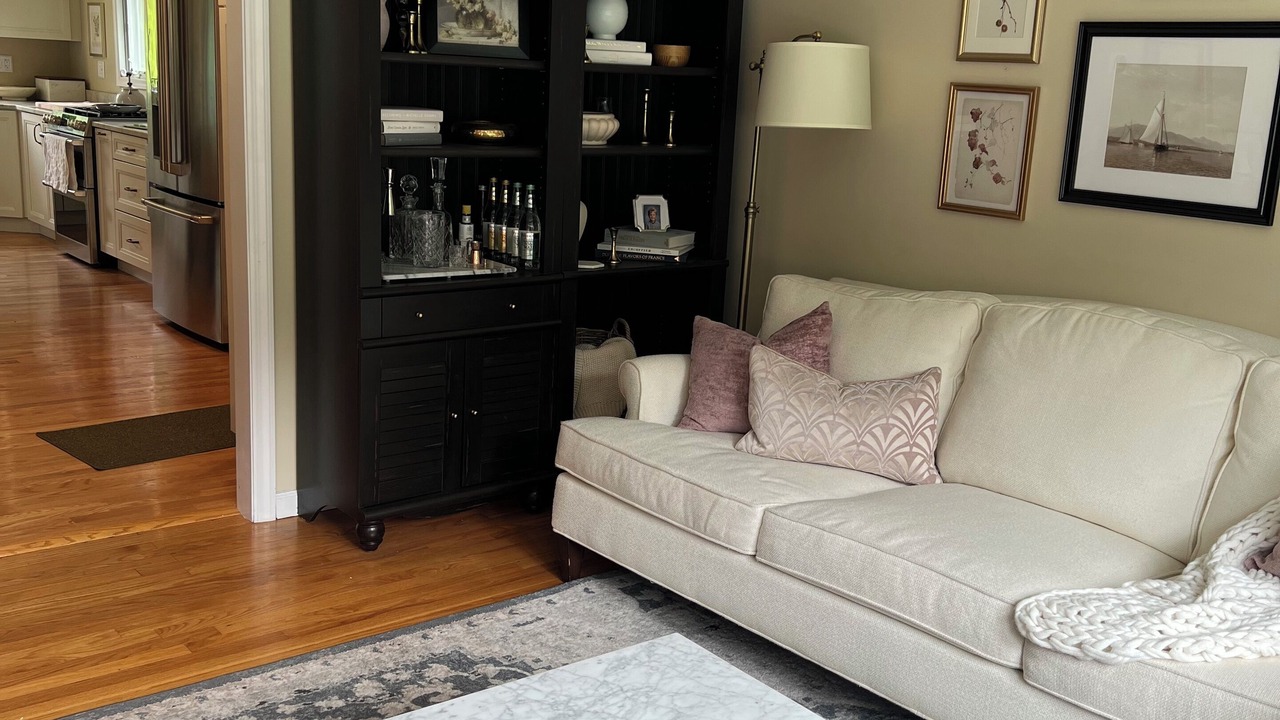 Photo of Livingroom in Saratoga Springs