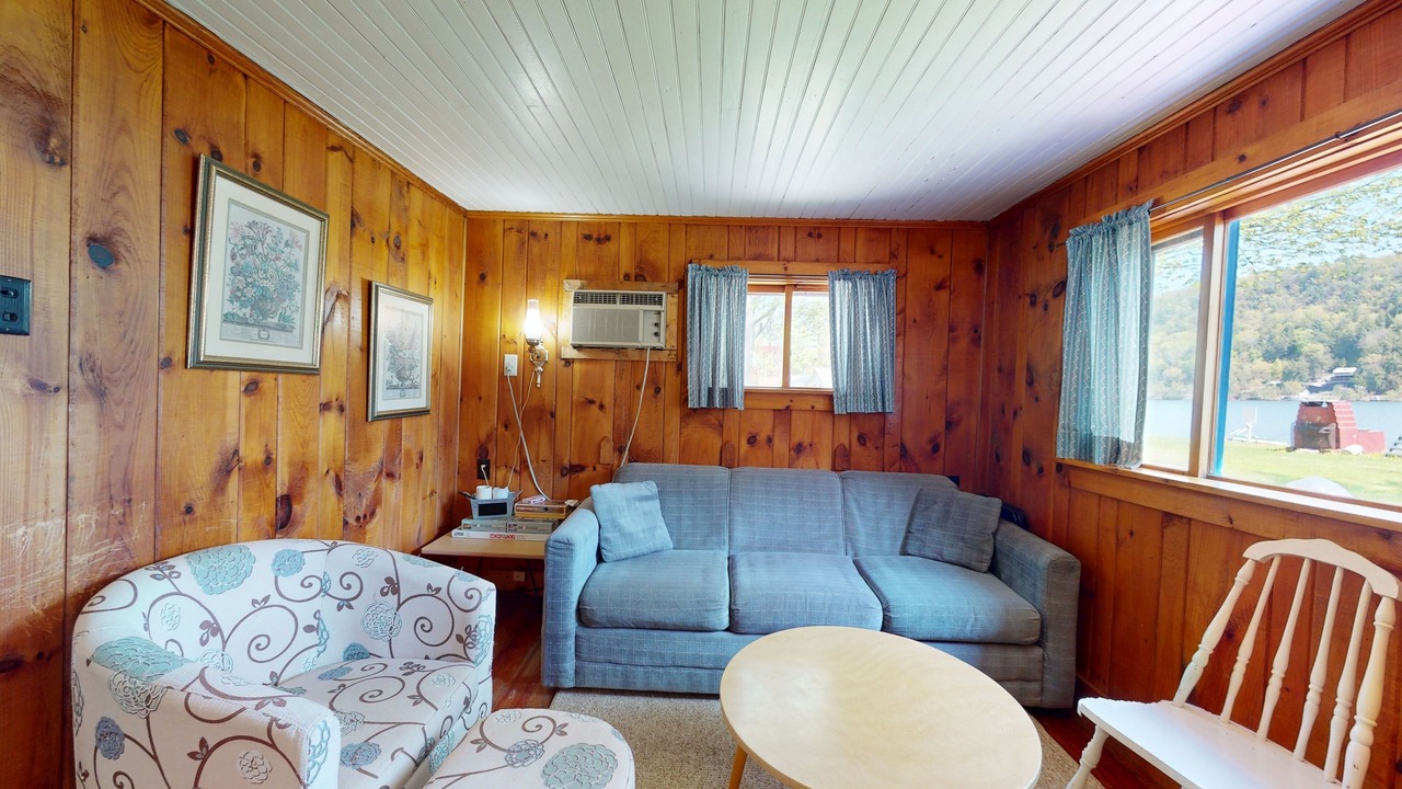 Photo of Livingroom in Wells