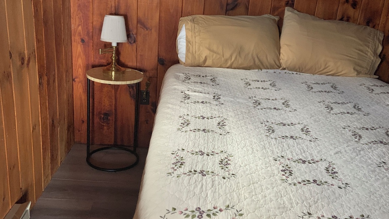 Photo of Bedroom in West Alton