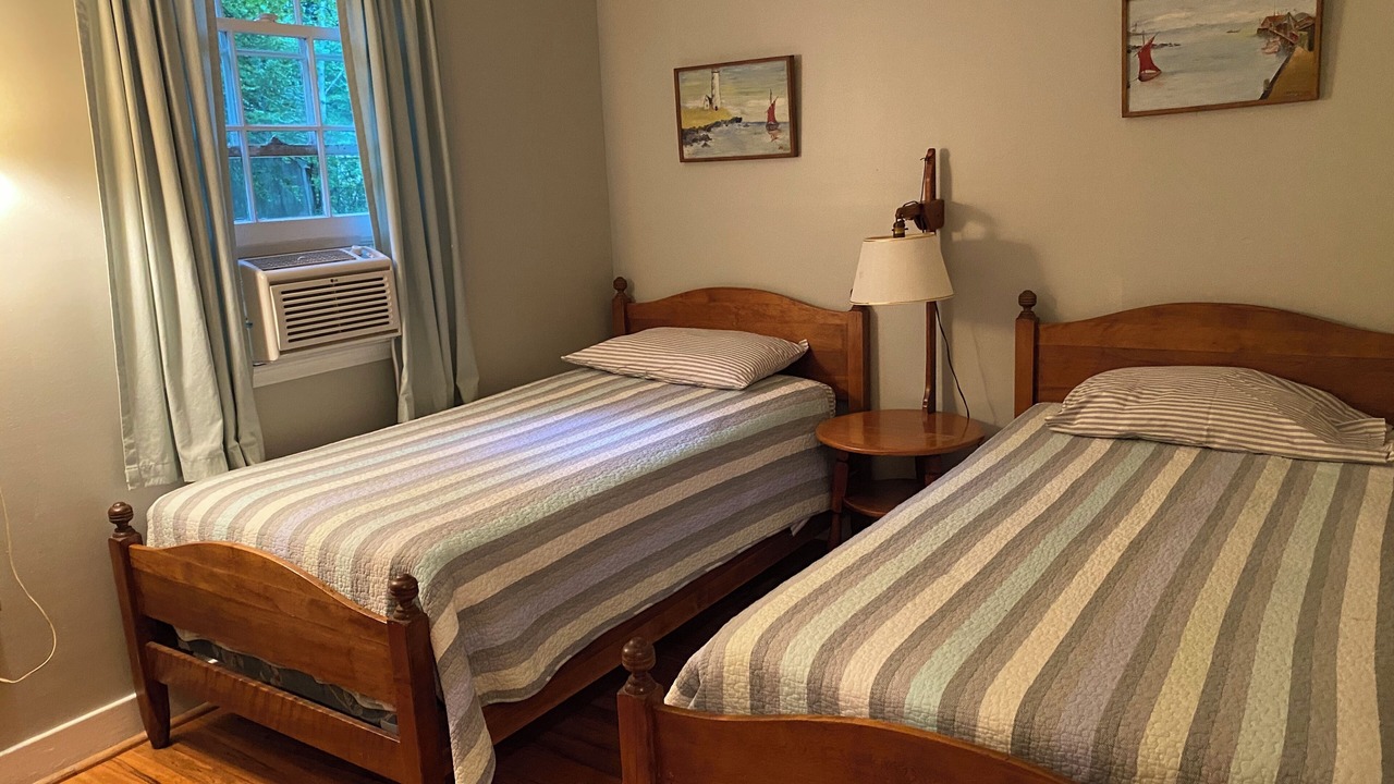 Photo of Bedroom in Kattskill Bay