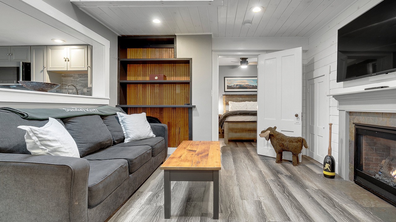 Photo of Livingroom in Bethel
