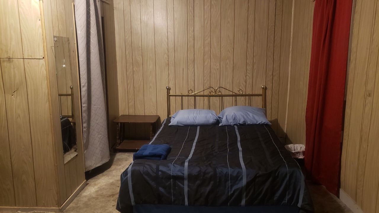 Photo of Bedroom in Lindbergh Lawns