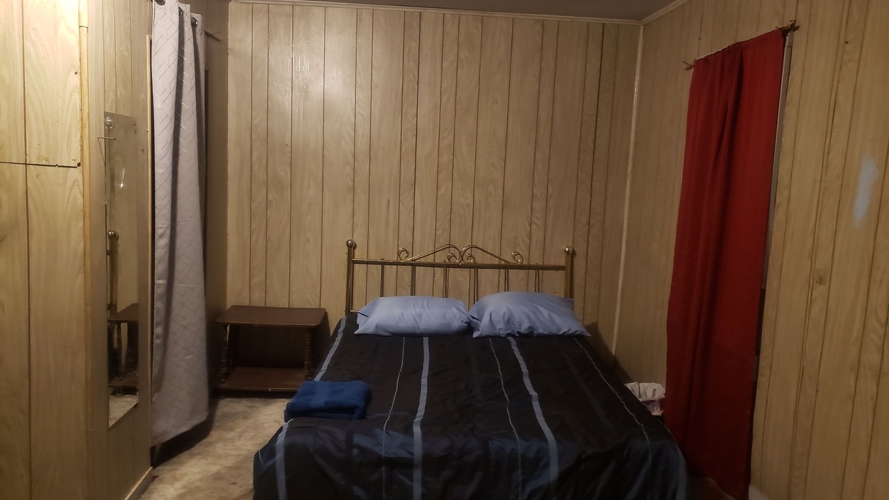 Photo of Bedroom in Lindbergh Lawns
