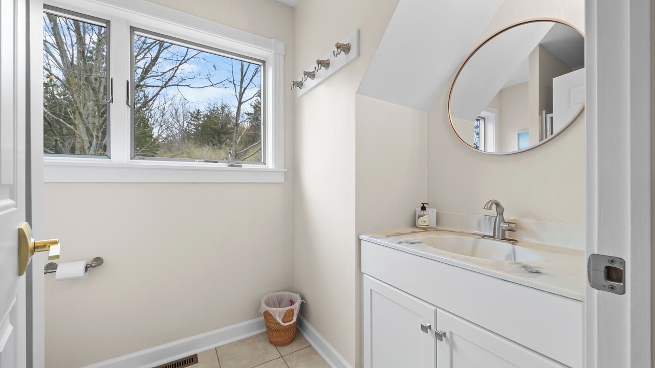 Photo of Bathroom in Valois