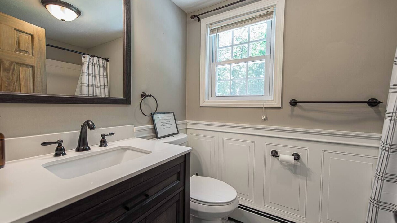 Photo of Bathroom in Thornton