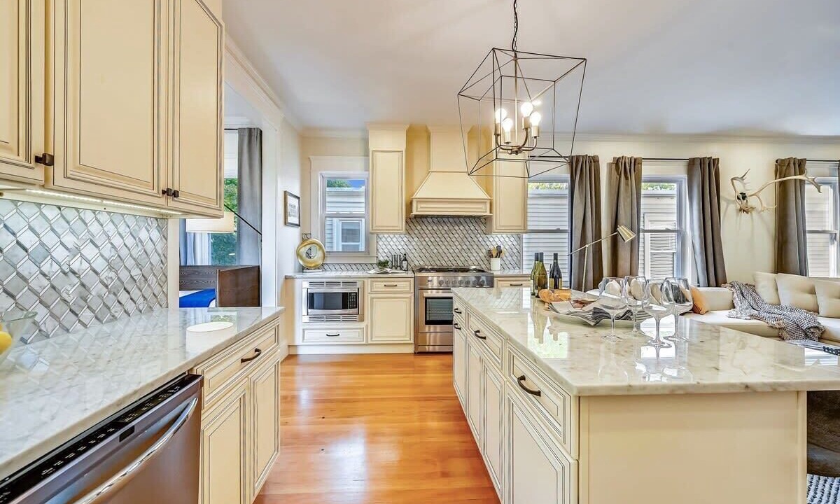 Photo of Kitchen in Forest Hills - Woodbourne