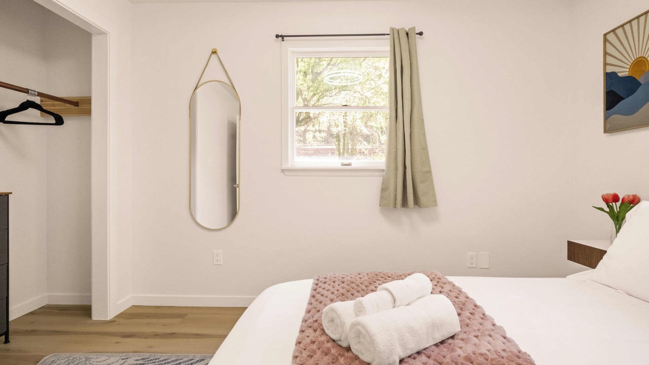 Photo of Bedroom in Deep Water