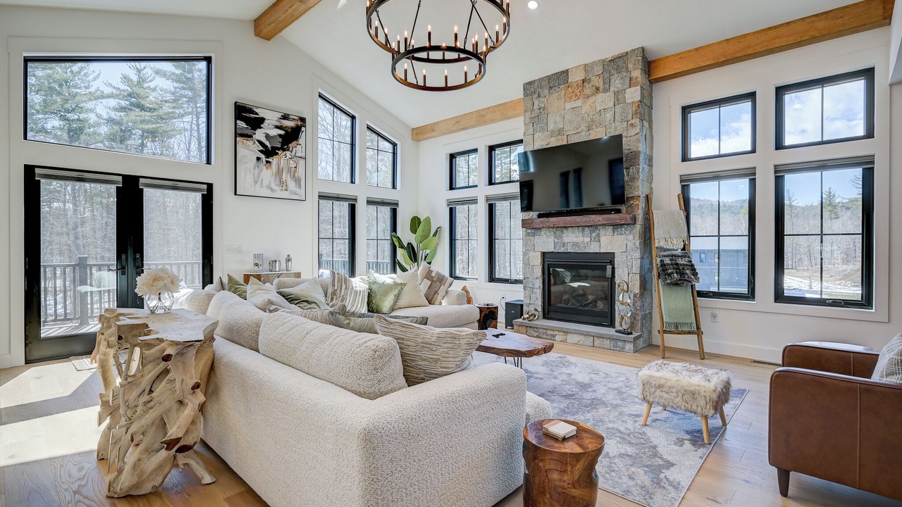 Photo of Livingroom in Intervale