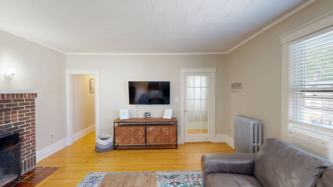 Photo of Livingroom in Southbridge