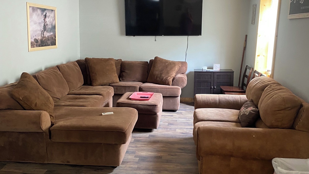 Photo of Livingroom in Newtown