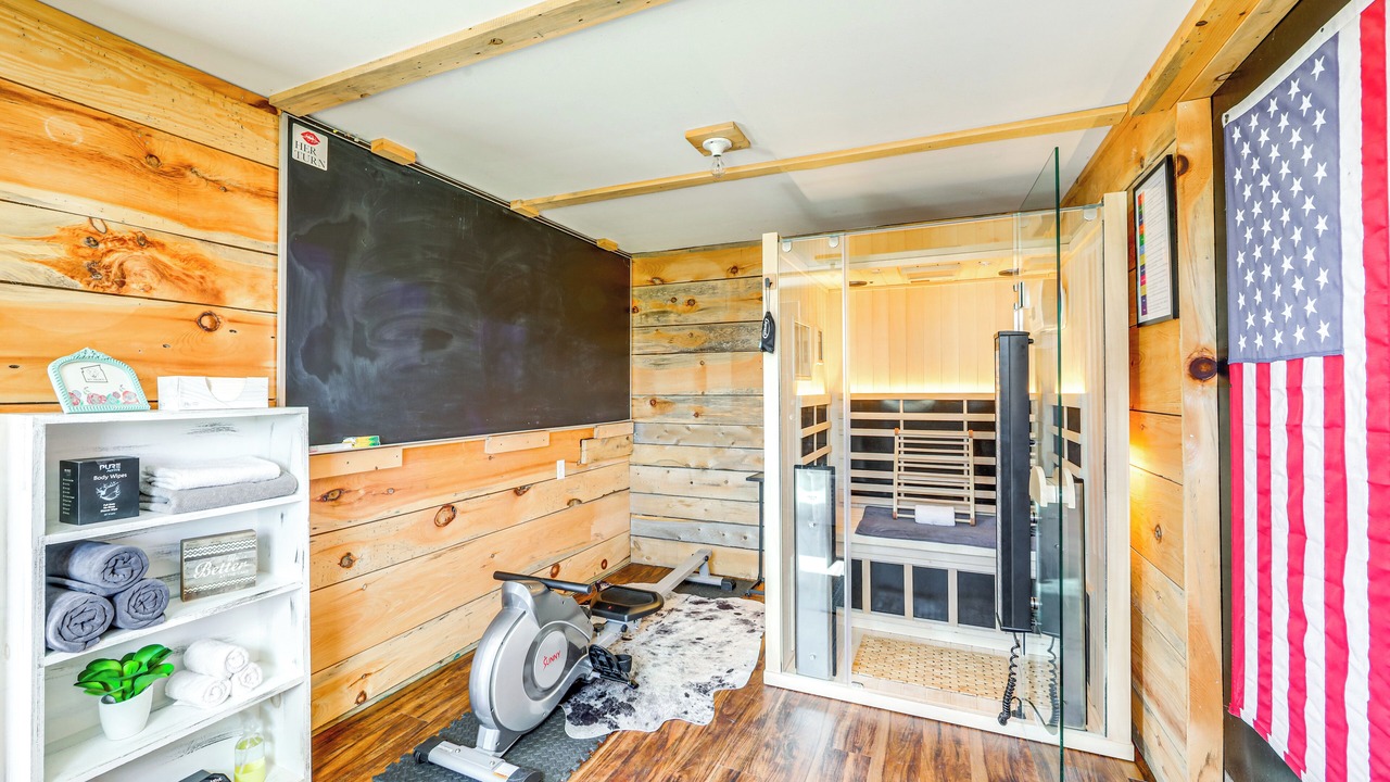 Photo of Bedroom in Hamilton