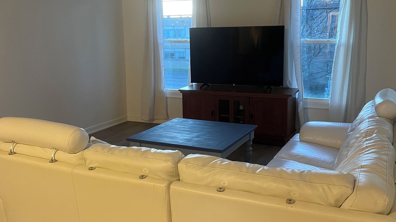 Photo of Livingroom in Utica