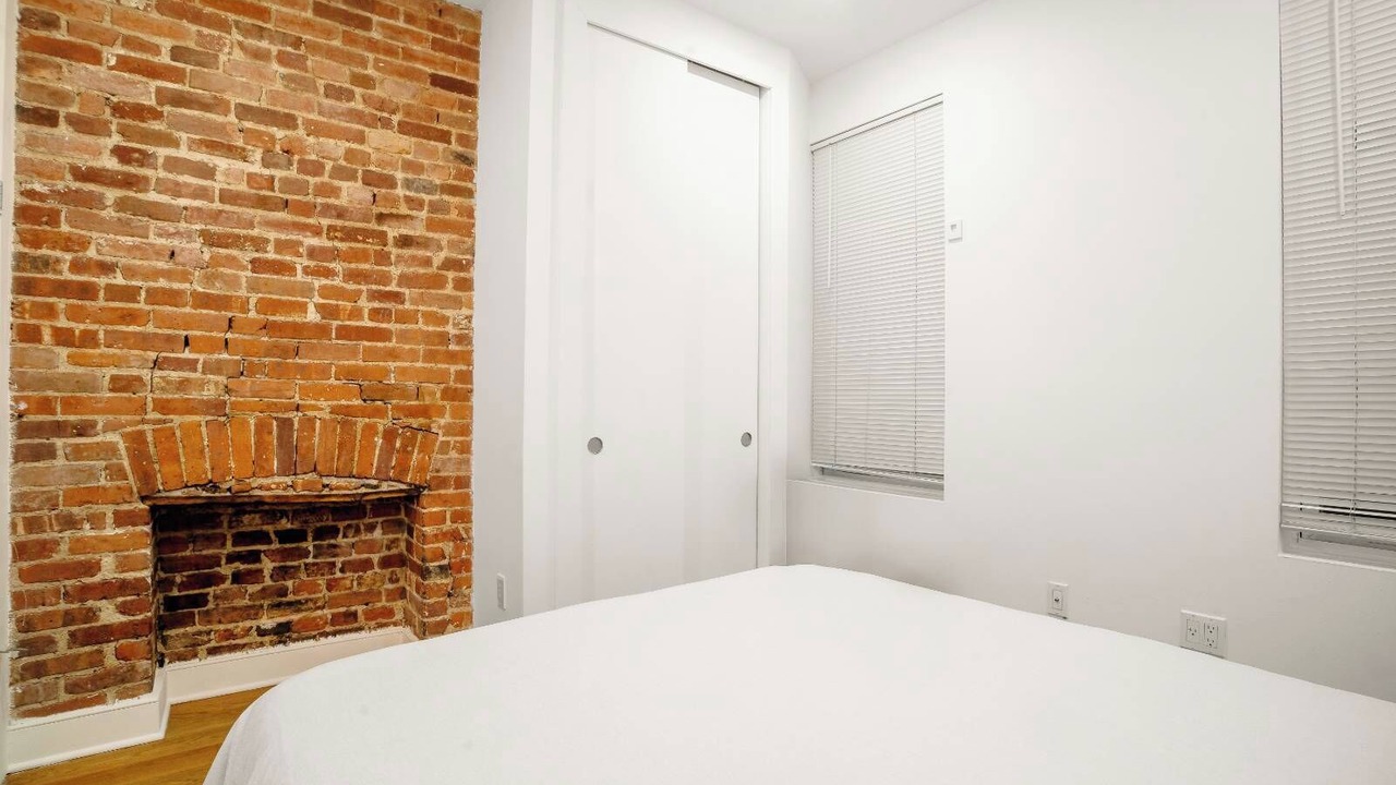 Photo of Bedroom in Tudor City