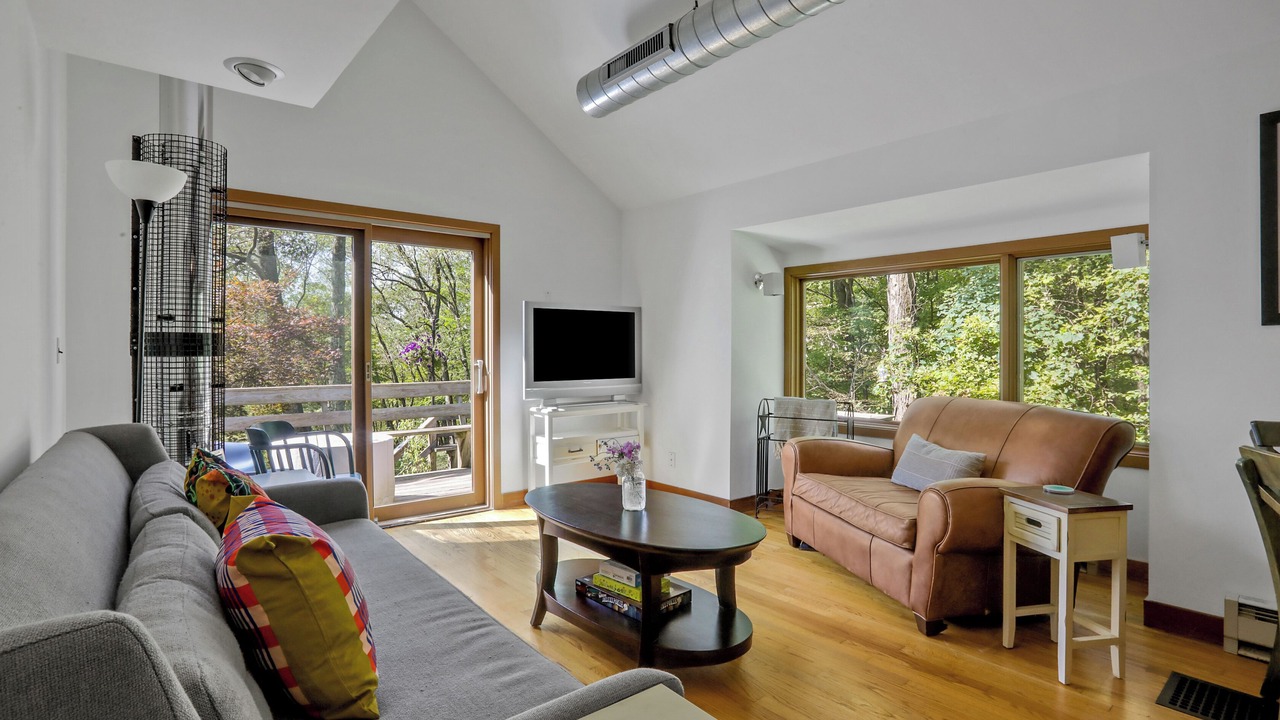 Photo of Livingroom in New Paltz