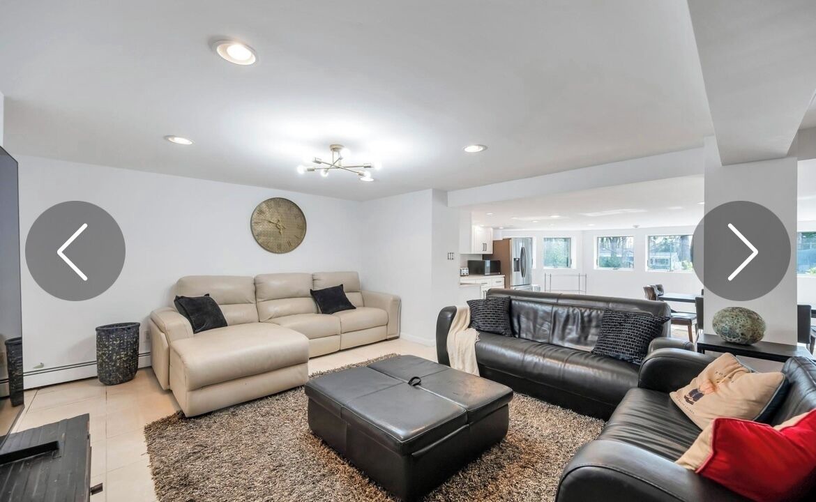 Photo of Livingroom in Dix Hills