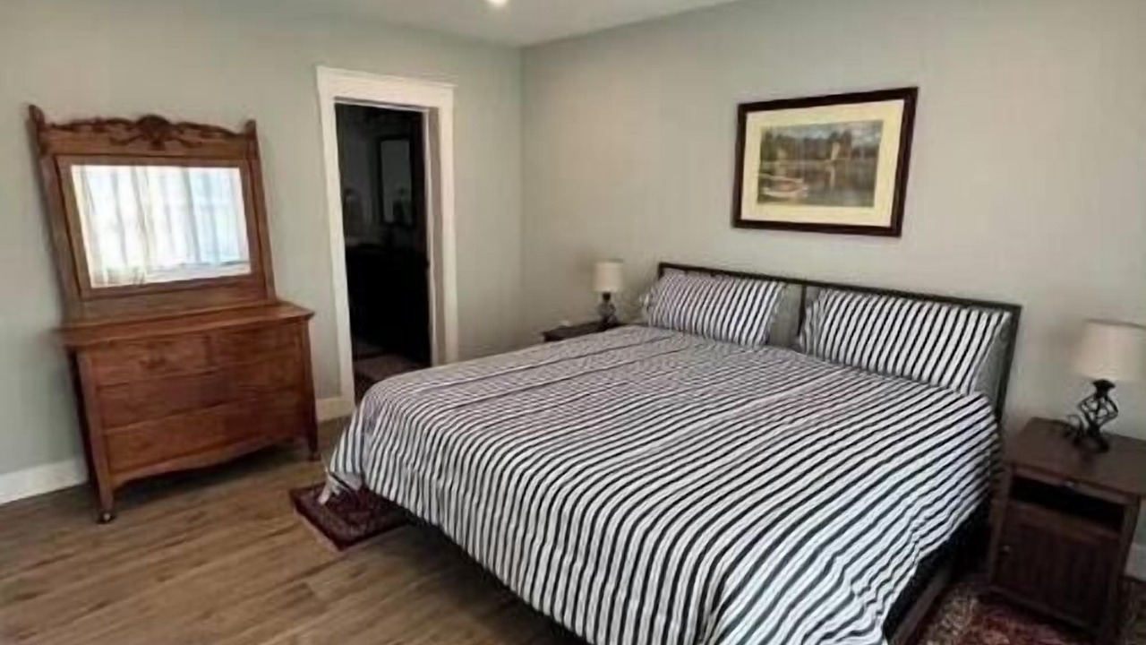 Photo of Bedroom in Kelleys Island