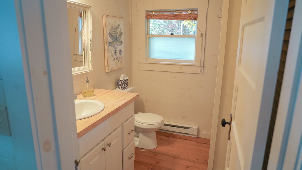 Photo of Bathroom in Morgan
