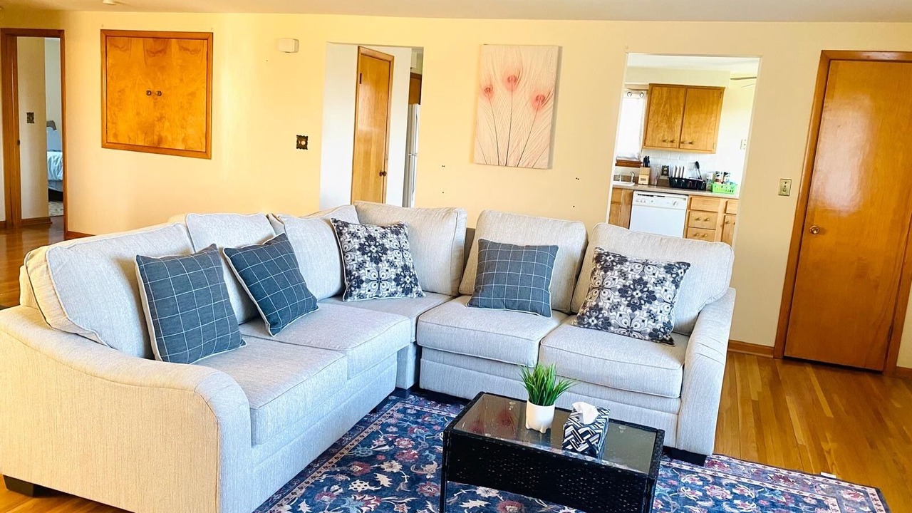 Photo of Livingroom in Cheektowaga