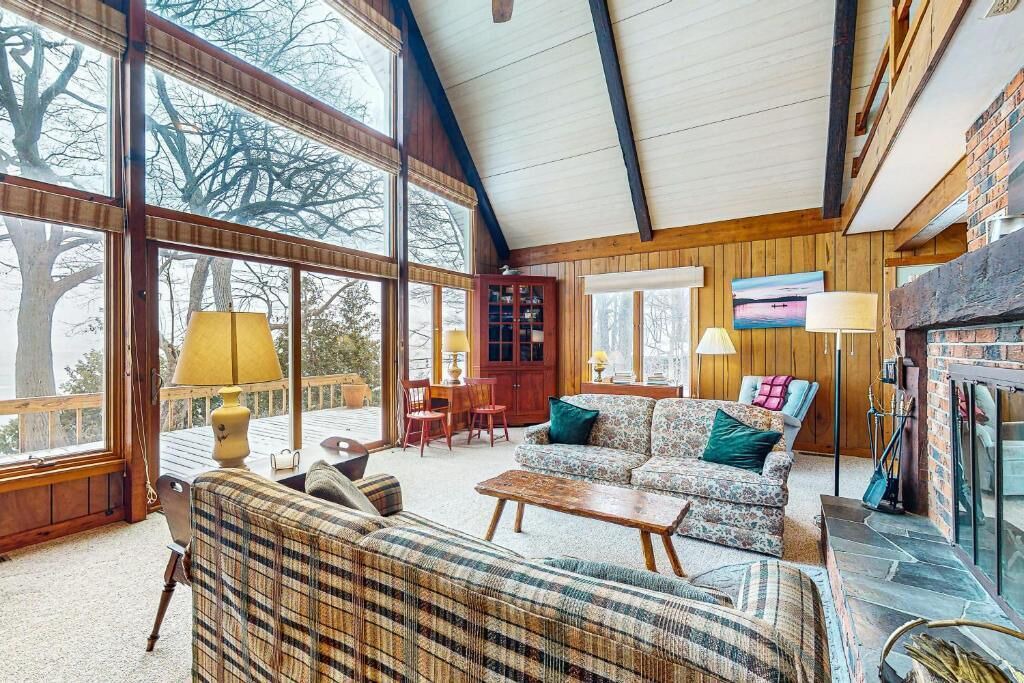 Photo of Livingroom in South Hero