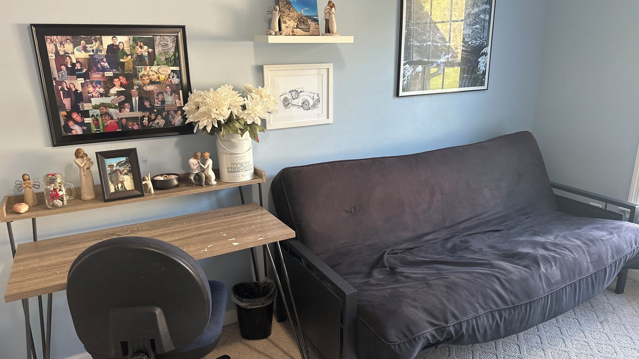 Photo of Livingroom in Niskayuna