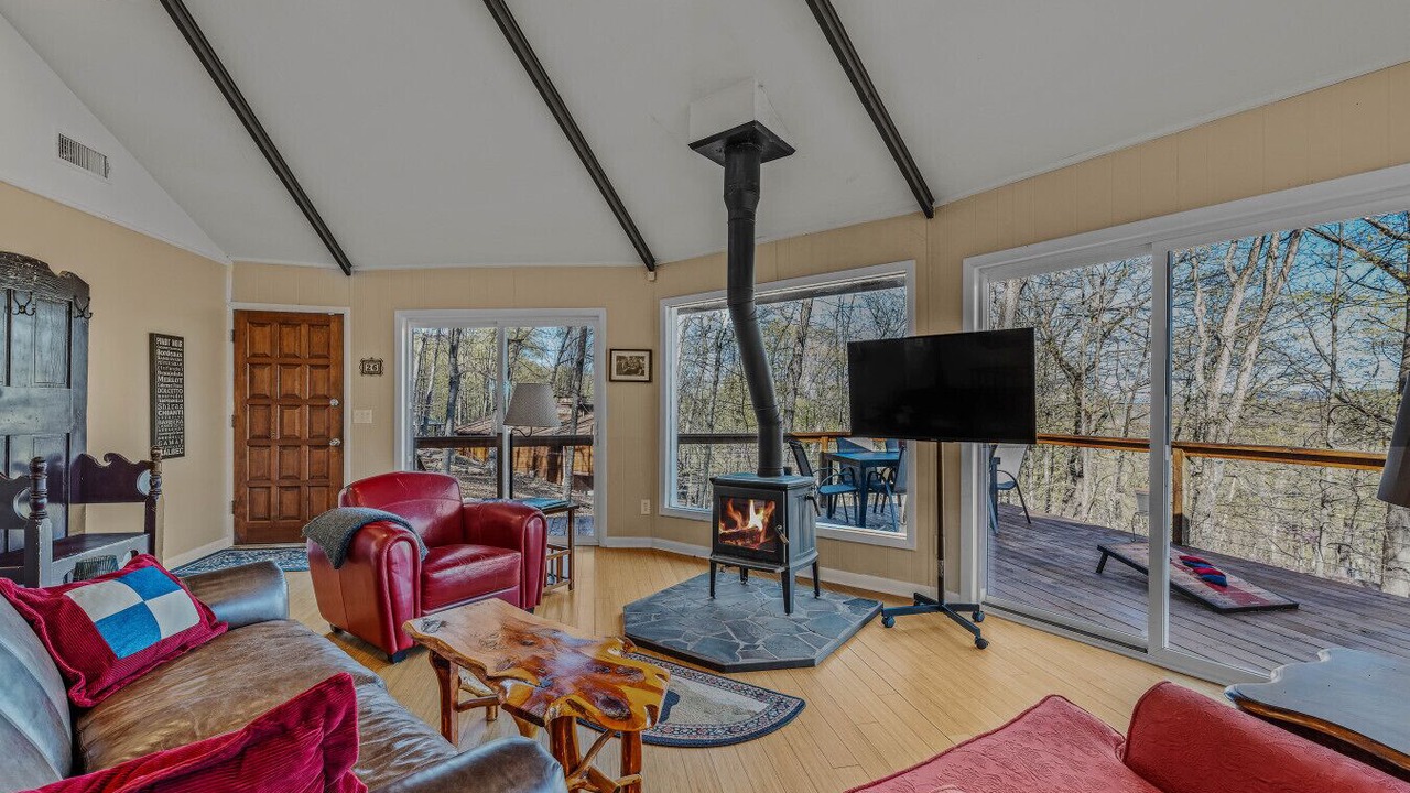 Photo of Livingroom in Berkeley Springs