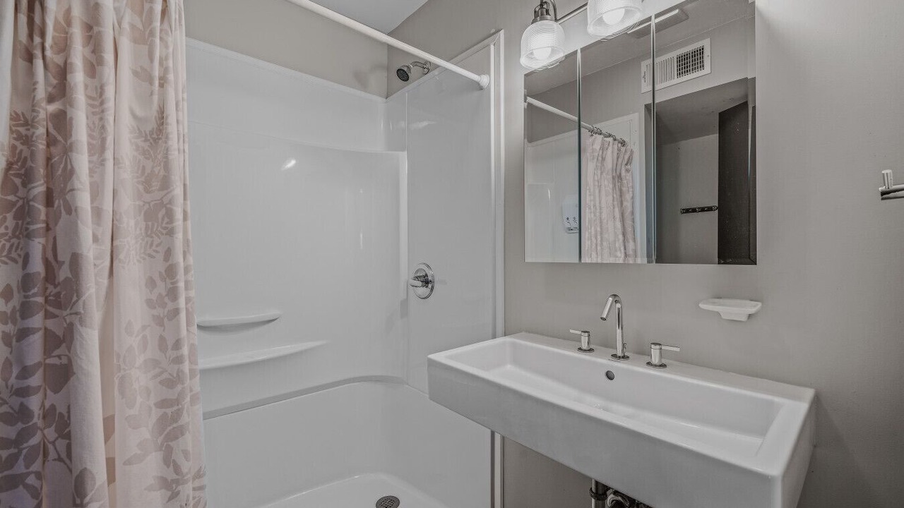 Photo of Bathroom in Berkeley Springs