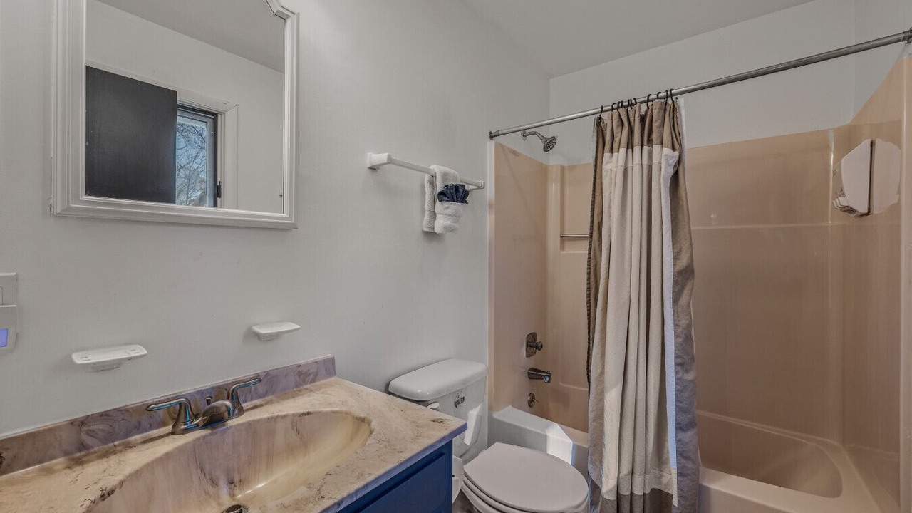 Photo of Bathroom in Berkeley Springs