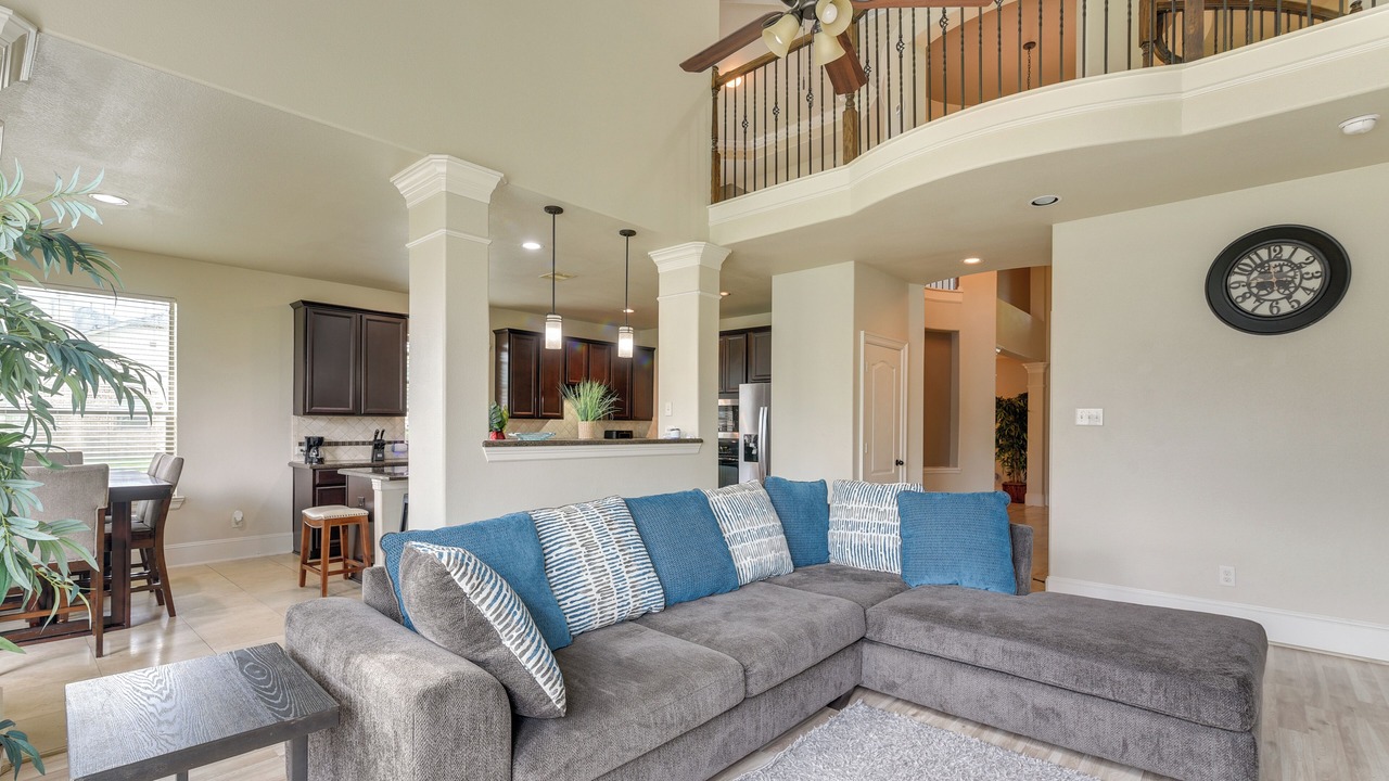 Photo of Livingroom in Iowa Colony