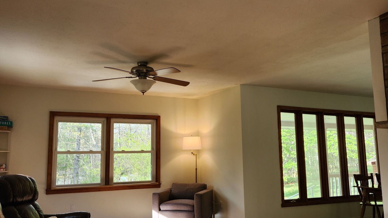 Photo of Livingroom in White Sulphur Springs