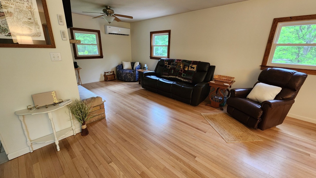 Photo of Livingroom in White Sulphur Springs