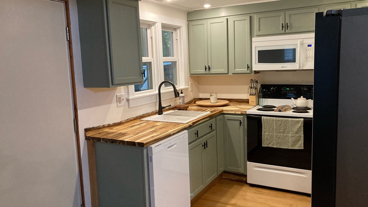 Photo of Kitchen in Day