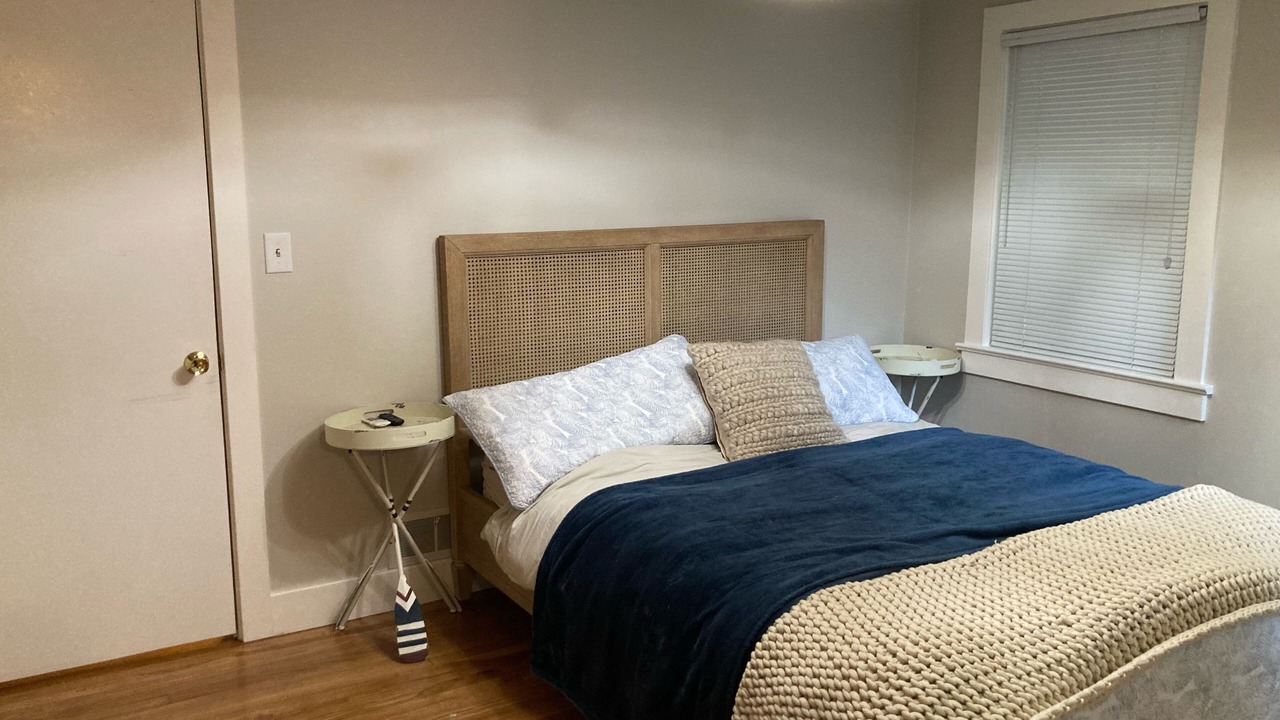 Photo of Bedroom in Day