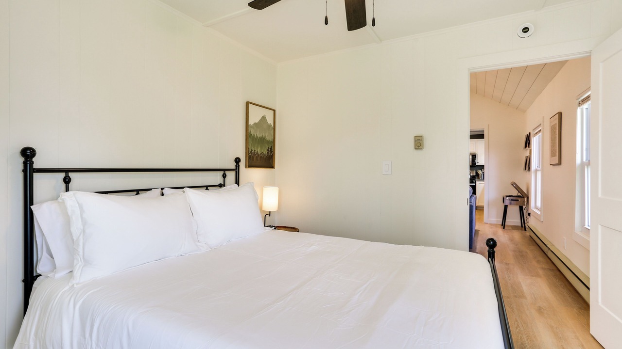 Photo of Bedroom in White Lake