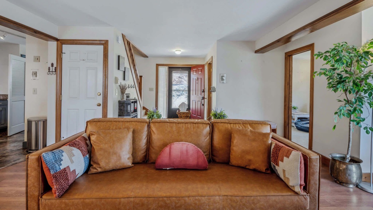 Photo of Livingroom in West Hartford