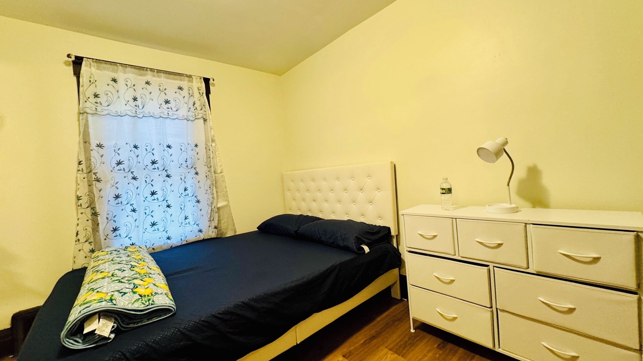 Photo of Bedroom in Niagara Falls